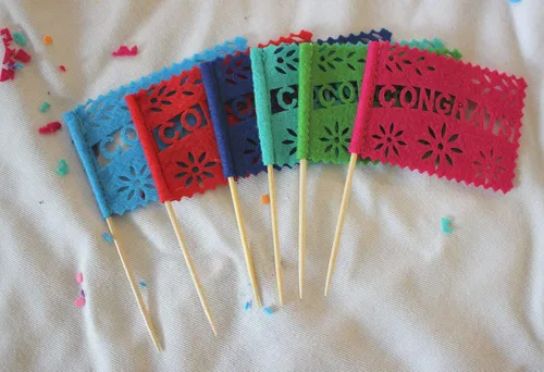Vista 3 de Del Mex Juego de 18 mini banderitos de papel mexicano multicolor para decoración de cupcakes (felicitaciones)