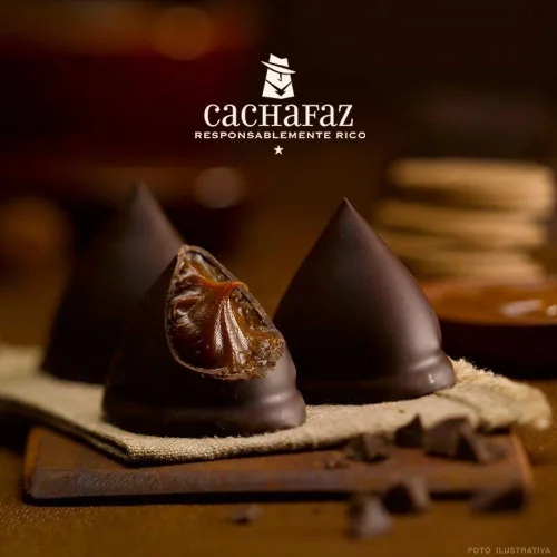 Vista 2 de CACHAFAZ Conitos de Chocolate 8.04 oz. - Paquete de 2 Bombón relleno de caramelo de leche cubierto con chocolate 8.04 oz (caja de 6) - Paquete