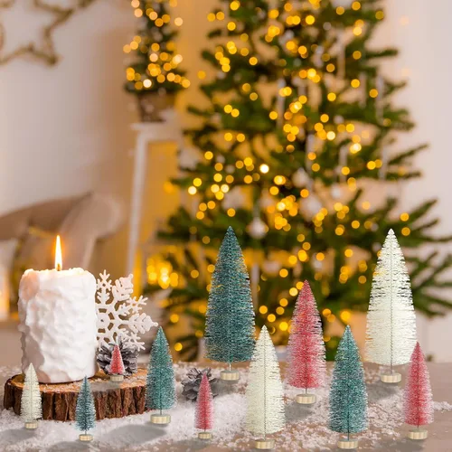 Vista 3 de Geetery 25 mini árboles de Navidad, árboles artificiales con base de madera, árbol de nieve de sisal de pueblo navideño para decoración de invierno
