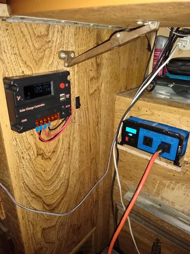 Vista 6 de PowerBright Inversor de corriente de 3000 vatios, convertidor de 12 V CC a 120 V CA para RV, camión, inversor fuera de la red, inversor de automóvil