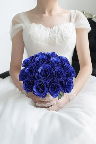 Vista 3 de Rosas artificiales, 30 rosas artificiales de seda con tallos para manualidades, ramo de boda, fiesta, decoración del hogar (azul rey)