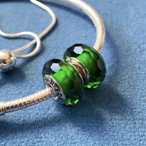 Vista 3 de 2 dijes de cristal de Murano para pulseras Pandora, dijes de plata de ley 925 para pulseras, dijes de Navidad verde y rojo, muñeco de nieve