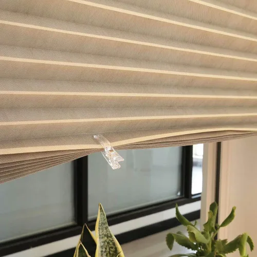Vista 3 de 20 clips de suspensión para persianas de papel plisadas, clips de plástico multiusos para persianas, clips de plástico transparente, clips fuertes