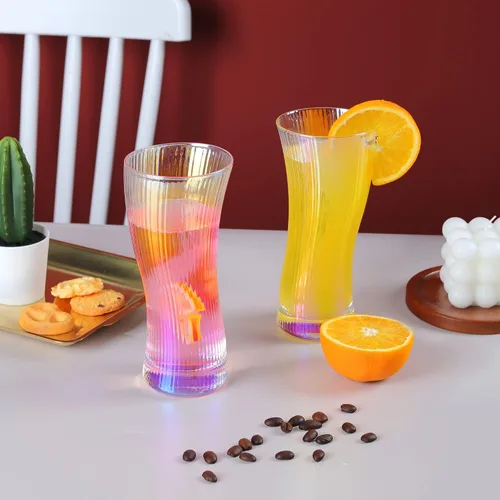 Vista 3 de Joeyan Vasos de cóctel de jugo de agua, cristalería estilo origami, vaso alto ondulado, moderno vaso de vidrio acanalado para té helado, café