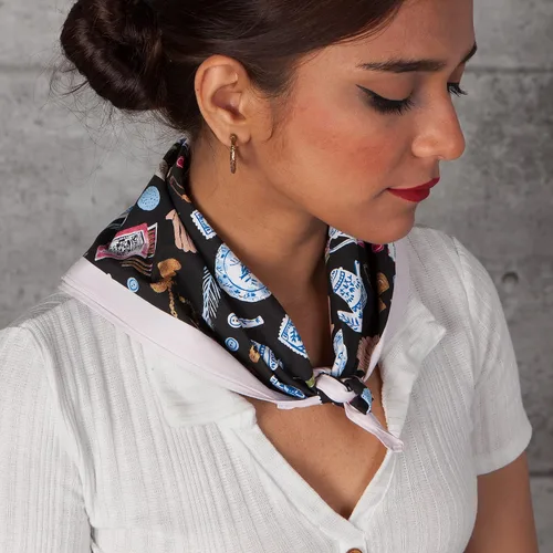 Vista 12 de Danica Studio Bandana de algodón reciclado de 21 x 21 pulgadas