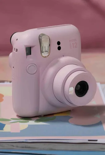 Vista 4 de Cámara instax mini 12, color Rosa Blossom