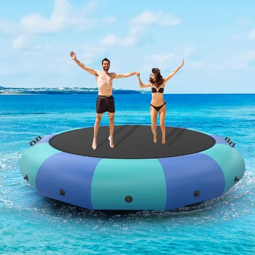 Vista 9 de Giantex Trampolín acuático inflable de 10 pies, 12 pies y 15 pies, trampolín flotante con soplador de 500 W y escalera de cuerda de 3 escalones