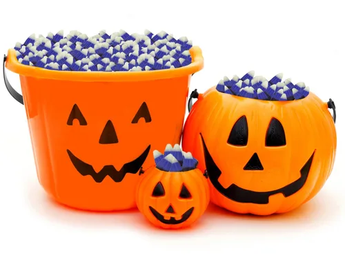 Vista 3 de Fruidles Golosinas de maíz de caramelo de Halloween, aperitivos divertidos y festivos (1 libra, zapateros de moras)