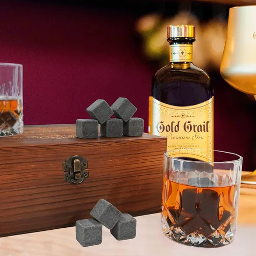 Vista 5 de Juego de regalo de piedras de whisky, juego de vasos de whisky con 8 piedras de granito para enfriar whisky, 2 vasos de bourbon, los mejores regalos
