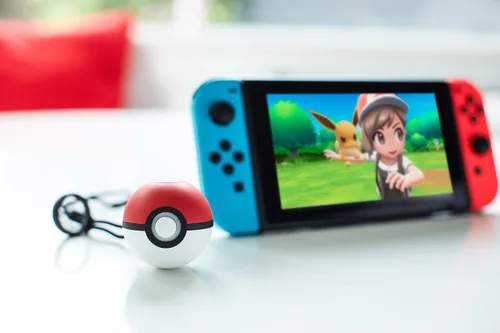 Vista 3 de Pokebola Plus