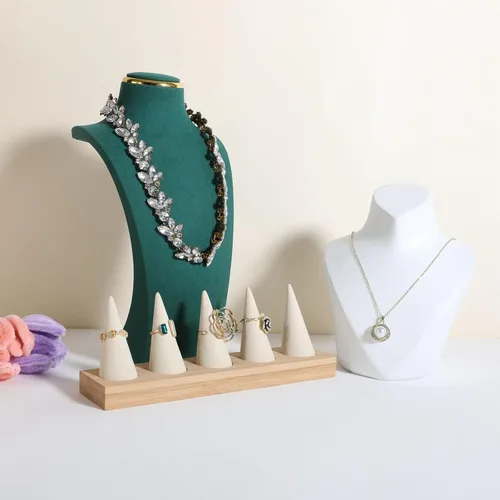 Vista 7 de GemeShou Soporte de anillo de madera beige, soporte de anillo de terciopelo para joyas, soporte de exhibición de anillo lindo para vender, soporte