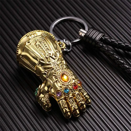 Vista 4 de UVAIIE Juego de llaveros de metal (4 unidades), llavero de máscara de guantelete infinito de Thor Hammer para familiares y amigos (estilo 3), Style3