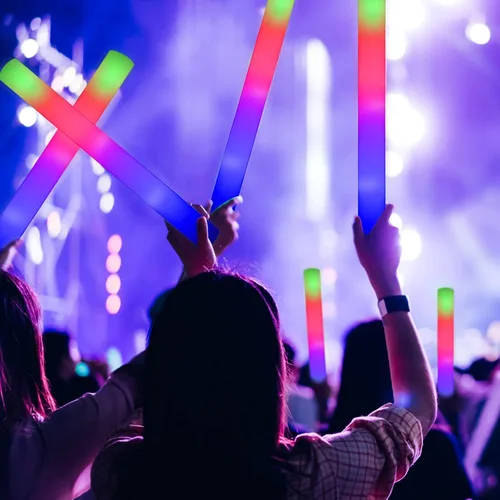 Vista 7 de LifBetter Varitas de brillo a granel – 20 varillas de espuma LED brillantes con tres modos de luz intermitente para fiestas DJ, para festivales