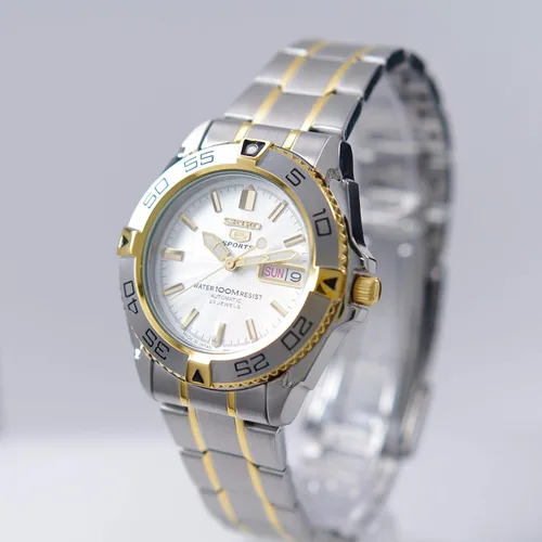 Vista 8 de SEIKO 5 Sport 5 Sports Reloj automático hecho en Japón Hombre SNZB24J1 (Importación Paralela), Moderno
