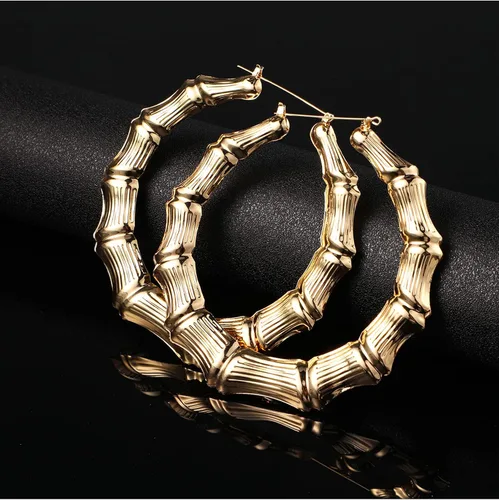 Vista 5 de Aretes de aro grandes de bambú para mujer, aretes de bambú de gran tamaño para uso diario, accesorios de rapero de los años 80 y 90