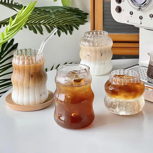 Vista 3 de Maritown Taza de café helado con pajilla, taza de café transparente de 22 onzas con popote de vidrio y cepillo limpiador, vasos de agua acanalados