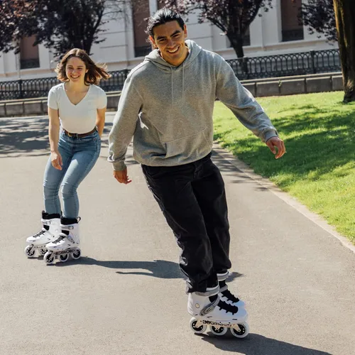Vista 6 de TT3 Patín en línea para adultos - Patines de alto rendimiento COSMOID para mujeres y hombres, 3 ruedas de 110mm con marco de metal