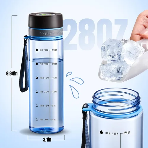 Vista 2 de Botella de agua transparente con medidas, plástico de boca ancha de 28 onzas Blue clear plastic water bottle for men with time markers, strap