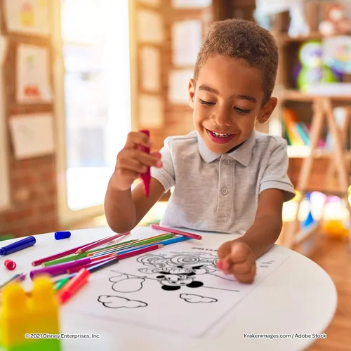 Vista 8 de Disney Minnie Mouse Create-A-Scene - Libro de actividades con pegatinas Bendon 45679