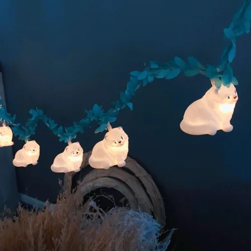 Vista 4 de Guirnalda de luces blancas de gato persa alimentadas por USB, lindo adorno de animales, luces LED de hadas para fiesta de Halloween, dormitorio Gato