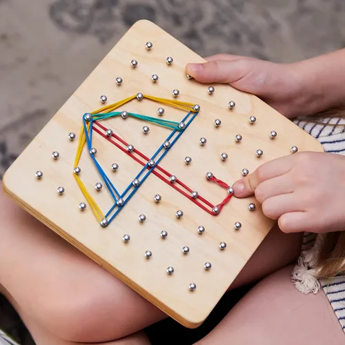 Vista 7 de Panda Brothers Tablero geométrico de madera - Juguetes Montessori para niños de 3, 4 y 5 años y niños pequeños, juguete educativo con 30 tarjetas
