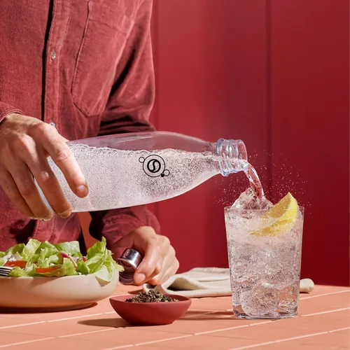Vista 3 de SodaStream 1L Paquete doble de botellas delgadas aptas para lavavajillas (blanco)