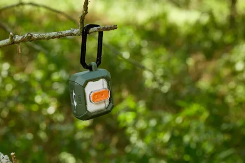Vista 4 de UAG - Funda de plasma para AirPods 5 2026 con tapa y mosquetón Verde oliva (Olive Drab)