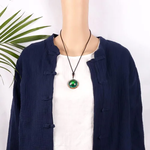 Vista 7 de Day Day Up Colgante de orgonita de cristal verde malaquita, collar con colgante de orgón de reiki, joyería de energía curativa espiritual