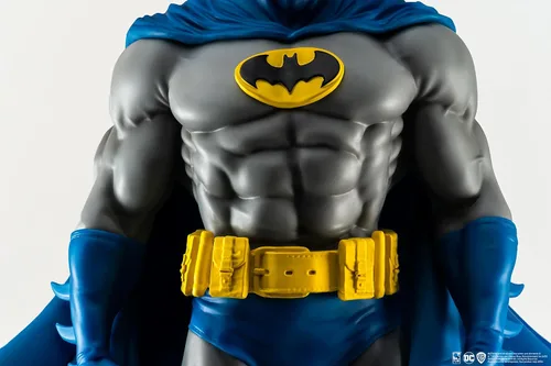 Vista 6 de DC Heroes: Batman (versión clásica) Vista previa Estatua exclusiva a escala 1:8