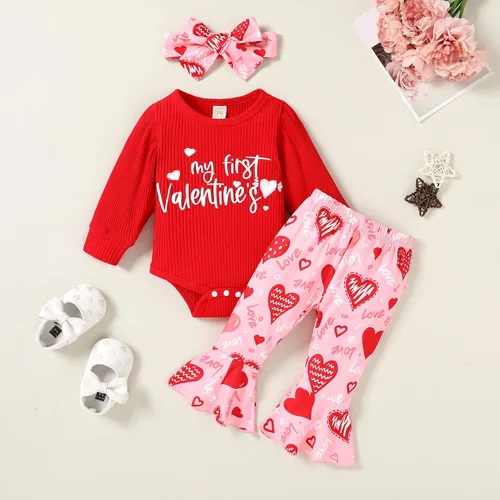 Vista 2 de YOUNGER TREE Conjunto de 3 piezas de ropa de San Valentín para bebé, recién nacida, mi primer día de San Valentín, mameluco con patrón de amor