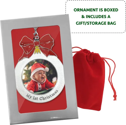 Vista 4 de Adorno fotográfico de la primera Navidad del bebé con un dije de 2025 - Con forma de bombilla con purpurina blanca y lazo rojo - Bolsa incluida