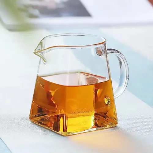 Vista 8 de Jarra de vidrio con asa, jarra de leche y crema, resistente al calor de vidrio de borosilicato para café, té o jarabe de arce, apta para estufa
