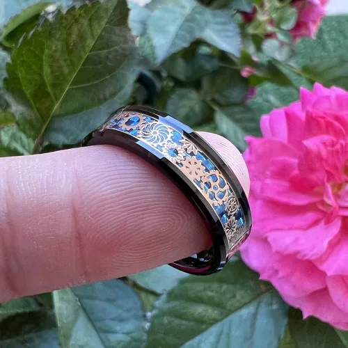 Vista 5 de Anillo de tungsteno de 6 mm y 8 mm color negro, plateado, rojo y azul para hombres y mujeres, anillos de matrimonio estilo Steampunk con engranes