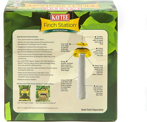 Vista 2 de Kaytee Wild Bird Finch Station - Comedero de calcetines de malla suave, incluye 2 calcetines