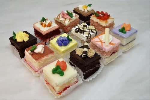 Vista 6 de Webake Molde cuadrado de silicona de 3 x 3 pulgadas para hornear porciones individuales para pastelería, cubitos de hielo, gelatina, jabón, velas