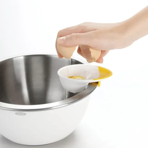 Vista 6 de OXO Good Grips Separador de huevos 3 en 1