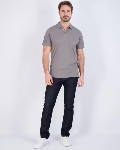 Vista 30 de Real Essentials Paquete de 3: Polo de manga corta de algodón para hombre, de secado rápido, transpirable, (disponible en tallas grandes y altas)