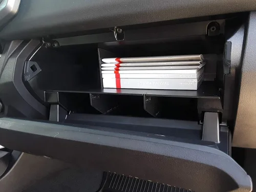 Vista 6 de Vehicle OCD - Divisor de consola central, bandeja y organizador de guantera para Toyota Tacoma (2016-2023) - Fabricado en Estados Unidos