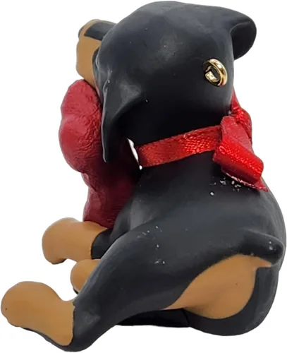 Vista 2 de Hallmark Adorno de amor para cachorros Doberman