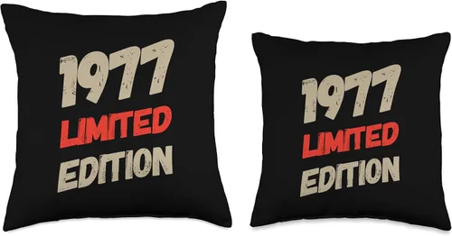 Vista 3 de Vintage Retro 1977 Limited Edition 1977 Birthday 1977 Quotes Throw Pillow
