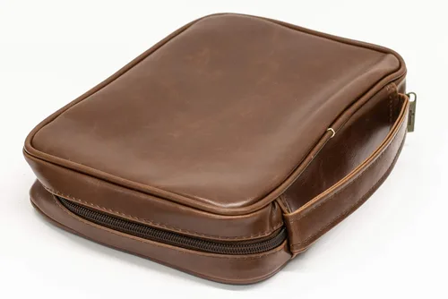 Vista 4 de Funda de piel envejecida para Biblia con bolsillo con cremallera y asa