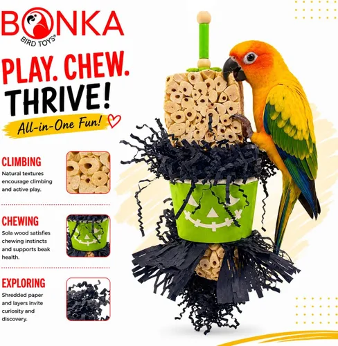 Vista 7 de Bonka Bird Toys 971 Sola Cube Creep Halloween Parrot Chew Forage Toy