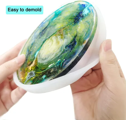 Vista 4 de findTop 3 moldes de silicona con 2 pinzas, incluye molde redondo, rectangular y en forma de corazón para posavasos decorativos de bricolaje