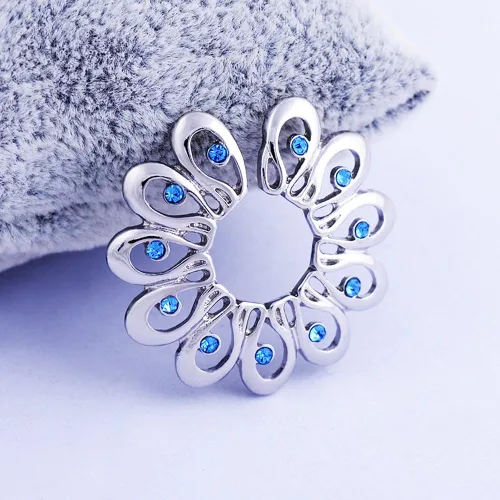 Vista 5 de CrazyPiercing 1 par de anillos de pezón falsos de acero quirúrgico con cristales falsos tribales de cristal sintético azul, Acero inoxidable