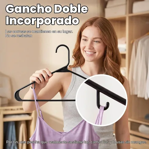 Vista 4 de HOUSE DAY Perchas de plástico negro, paquete de 30 perchas de plástico con ganchos de correa integrados, colgador delgado que ahorra espacio