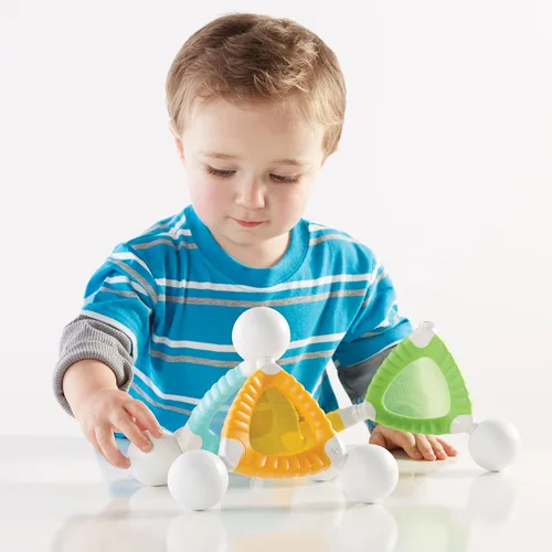 Vista 3 de Guidecraft Grippies Windows - Juego de 16 piezas, juguete magnético de construcción de agarre suave para niños pequeños