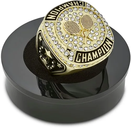 Vista 2 de Express Medals Champion Gold - Anillo de trofeo de tenis de oro con cadena de cuello de exhibición y anillos de campeonato de soporte