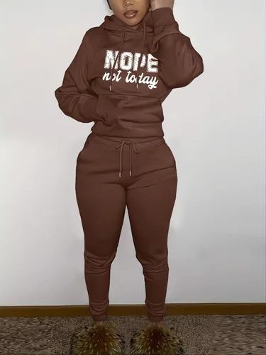 Vista 2 de KANSOON Conjunto deportivo para mujer, 2 piezas, estampado de manga larga, sudadera con capucha y sudadera con capucha