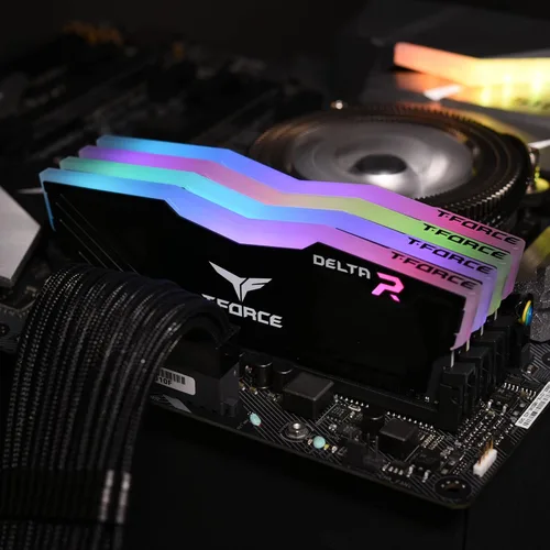 Vista 2 de TEAMGROUP T-Force Delta RGB DDR4 16 GB (2 x 8 GB) 3200 MHz (PC4-25600) CL16 Módulo de memoria de escritorio RAM TF3D416G3200HC16CDC01 - Negro