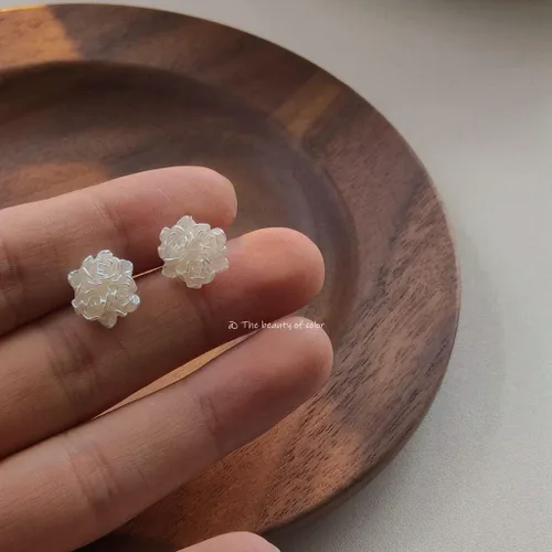 Vista 5 de 2 pares de aretes de resina de rosa transparente dulce para mujeres y niñas